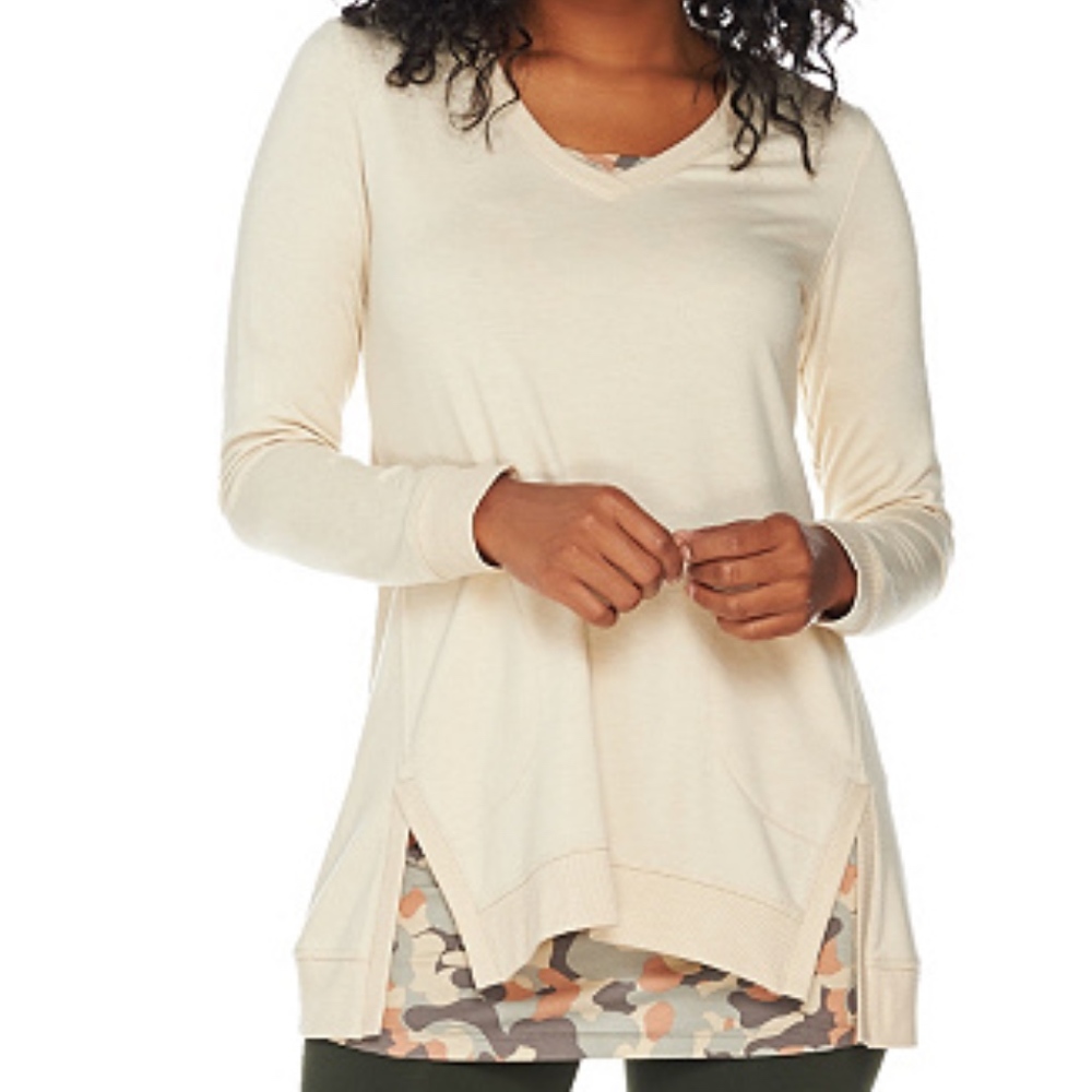 LOGO Lori Goldstein 1x sweatshirt and tank twinset